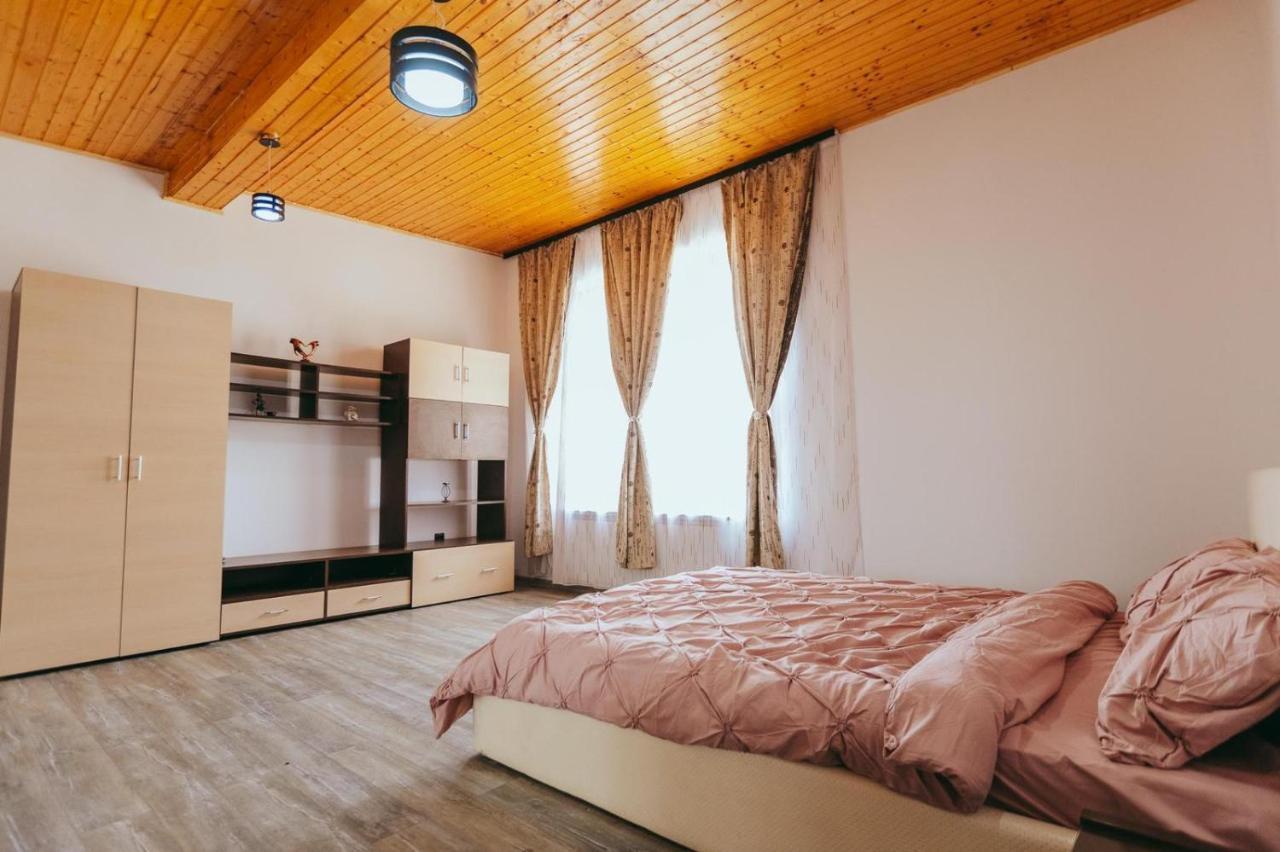 Отель Casa Selly Тулча Экстерьер фото