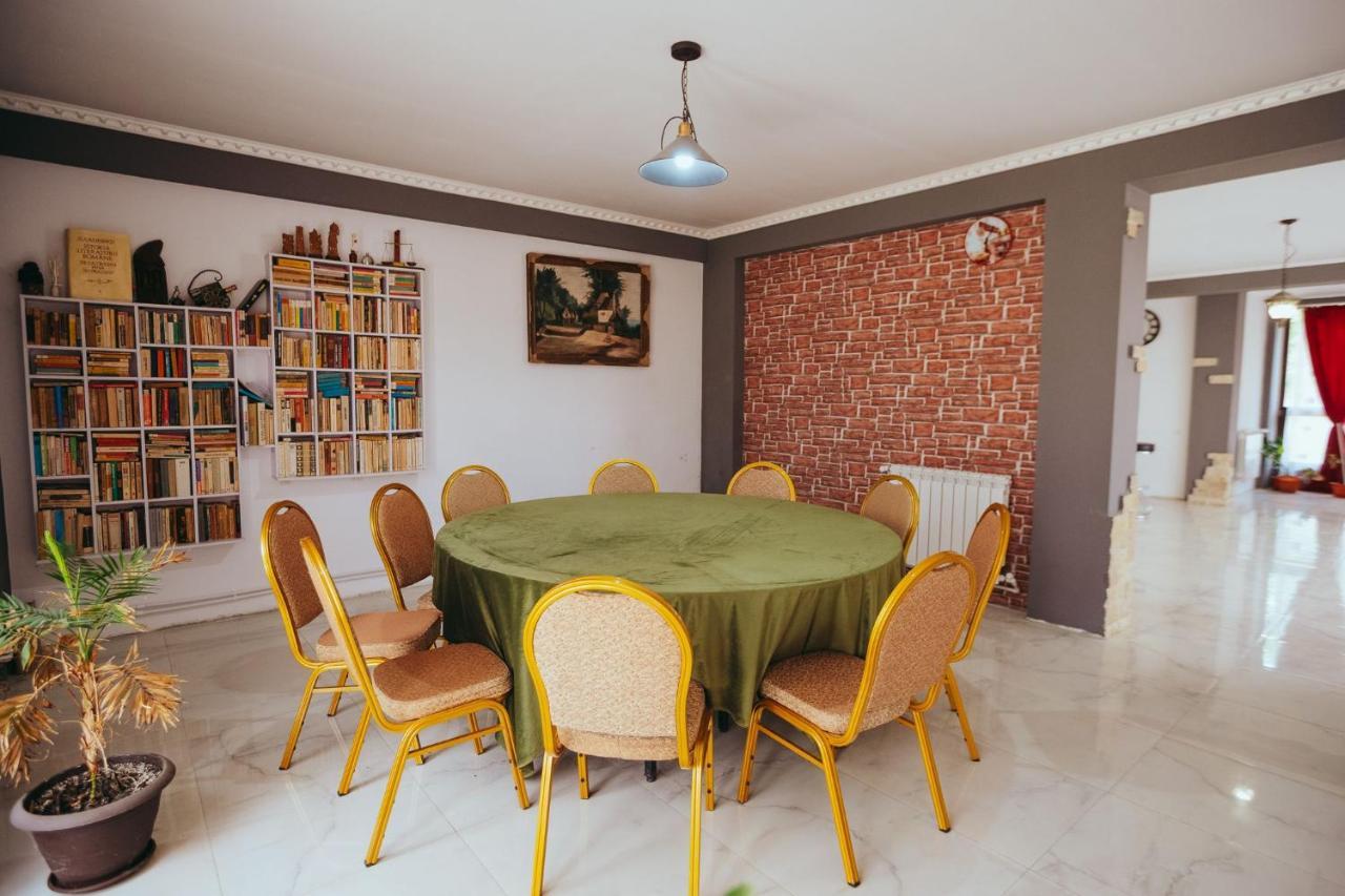 Отель Casa Selly Тулча Экстерьер фото