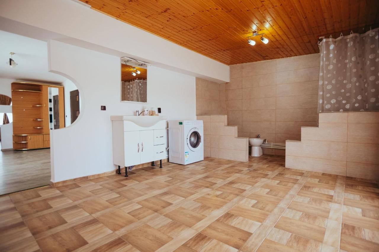 Отель Casa Selly Тулча Экстерьер фото